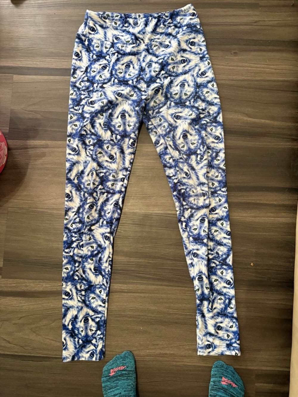 jcpenney Women's Blue and White Wolf Print Leggings
